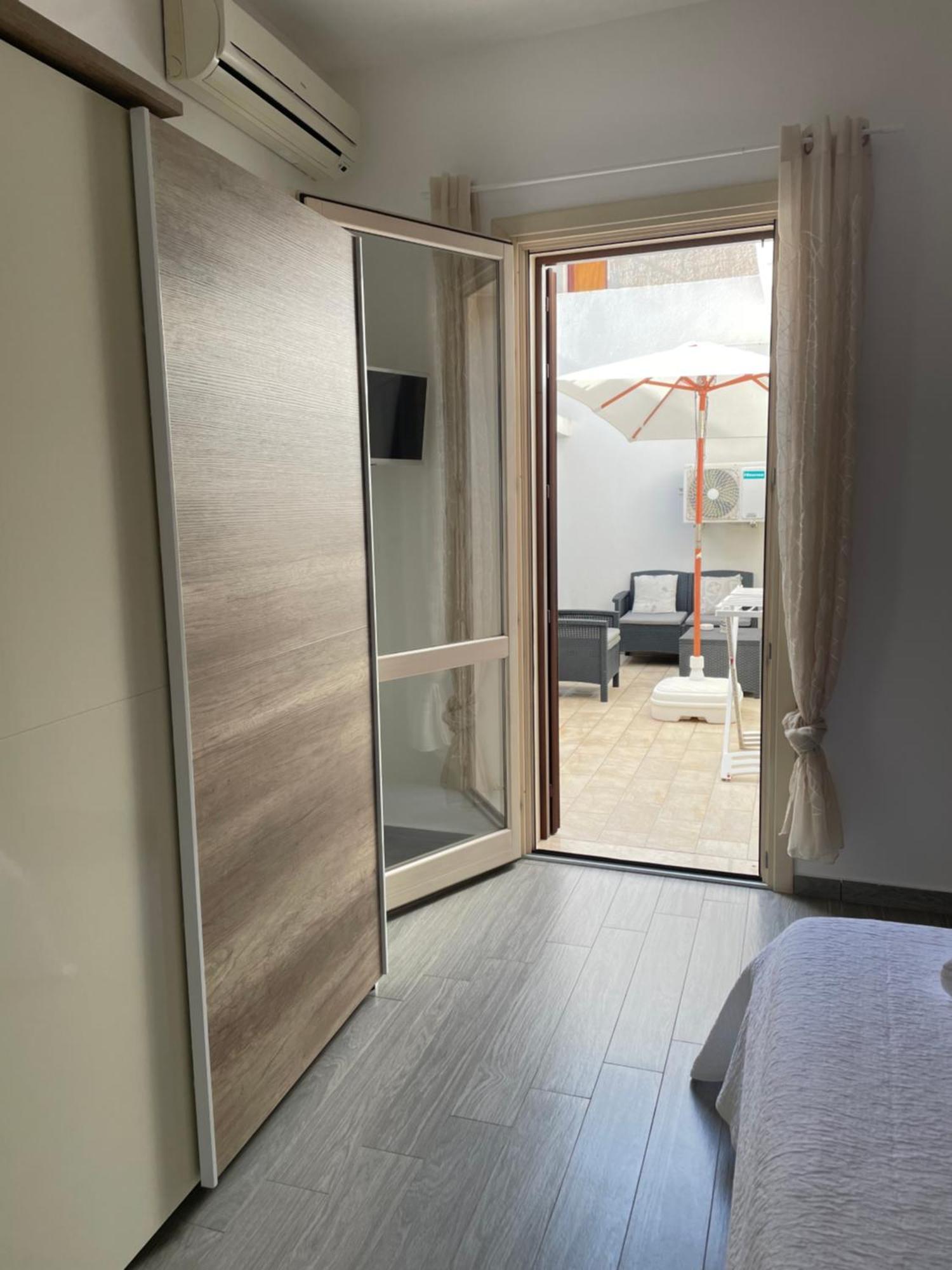산비토로카포 La Rosa Blu B&B 외부 사진